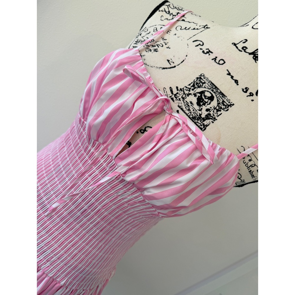 Gianni Bini Pink White Striped Smocked Bubble Hem Mini Dress Coquette Barbiecore - Picture 9 of 15